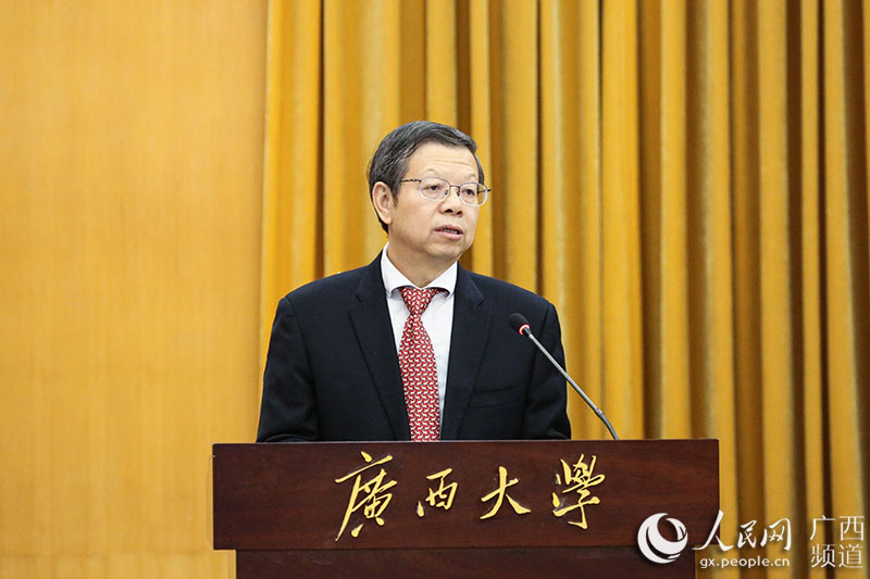 刘正东在国际投资贸易与广西自贸区法制建设国际研讨会上的致辞来自世界各地的国际投资贸易法研究专家们汇聚万象城allwincity官网，围绕中国（广西）自由贸易试验区建设需要，共同探讨国际经贸投资合作中的法律风险及解决之道，我表示诚挚的欢迎和衷心的感谢【详细】 